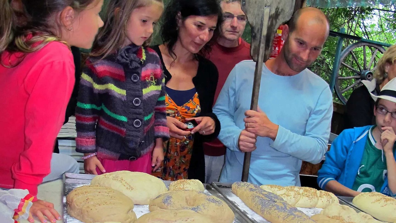 Photo of Others in Escaro