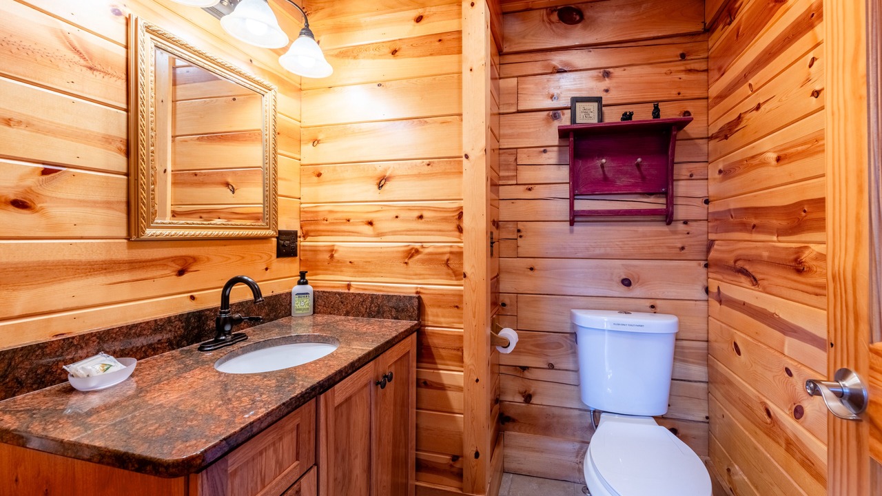 Photo of Bathroom in Mace