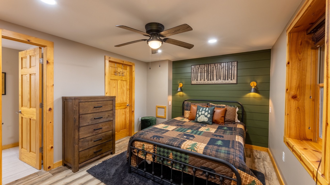 Photo of Bedroom in Mace