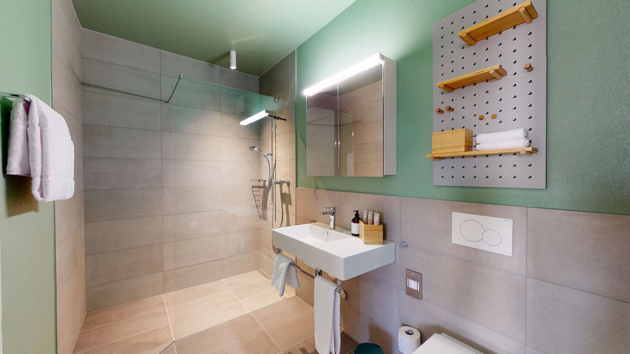 Photo of Bathroom in District 9