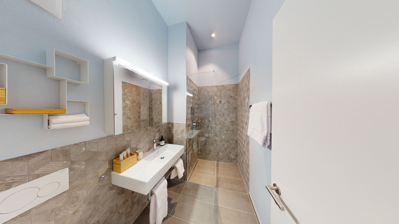 Photo of Bathroom in District 9