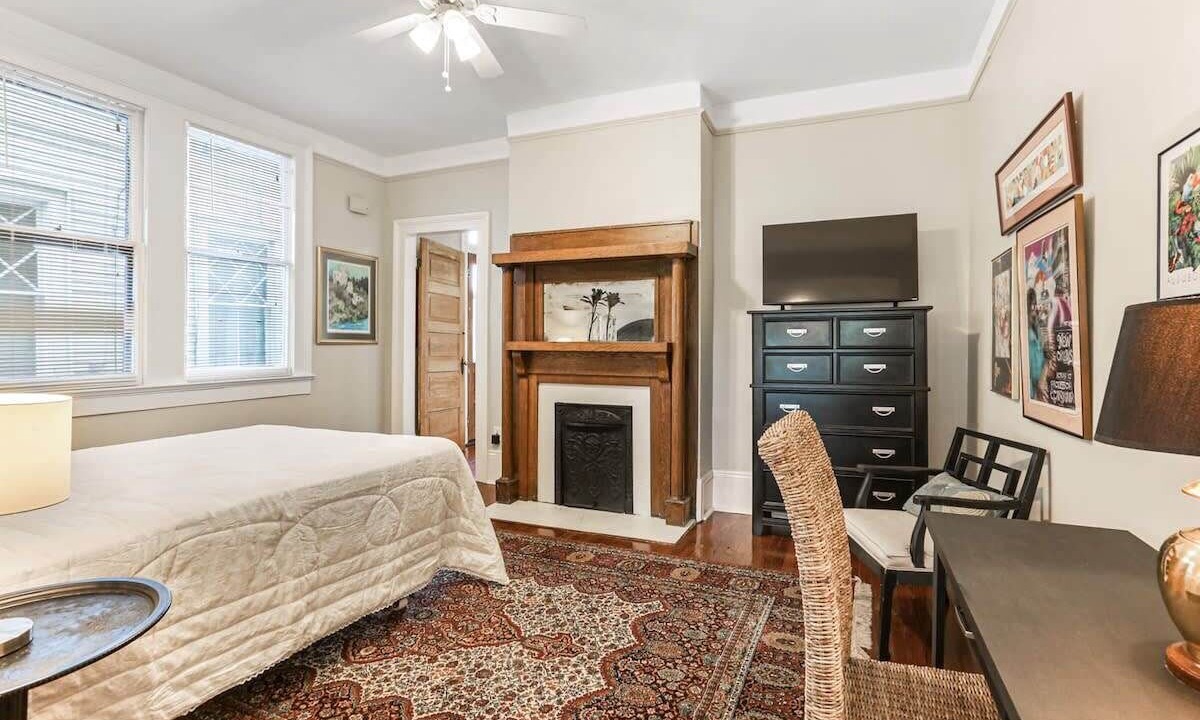Photo of Bedroom in Mid-City