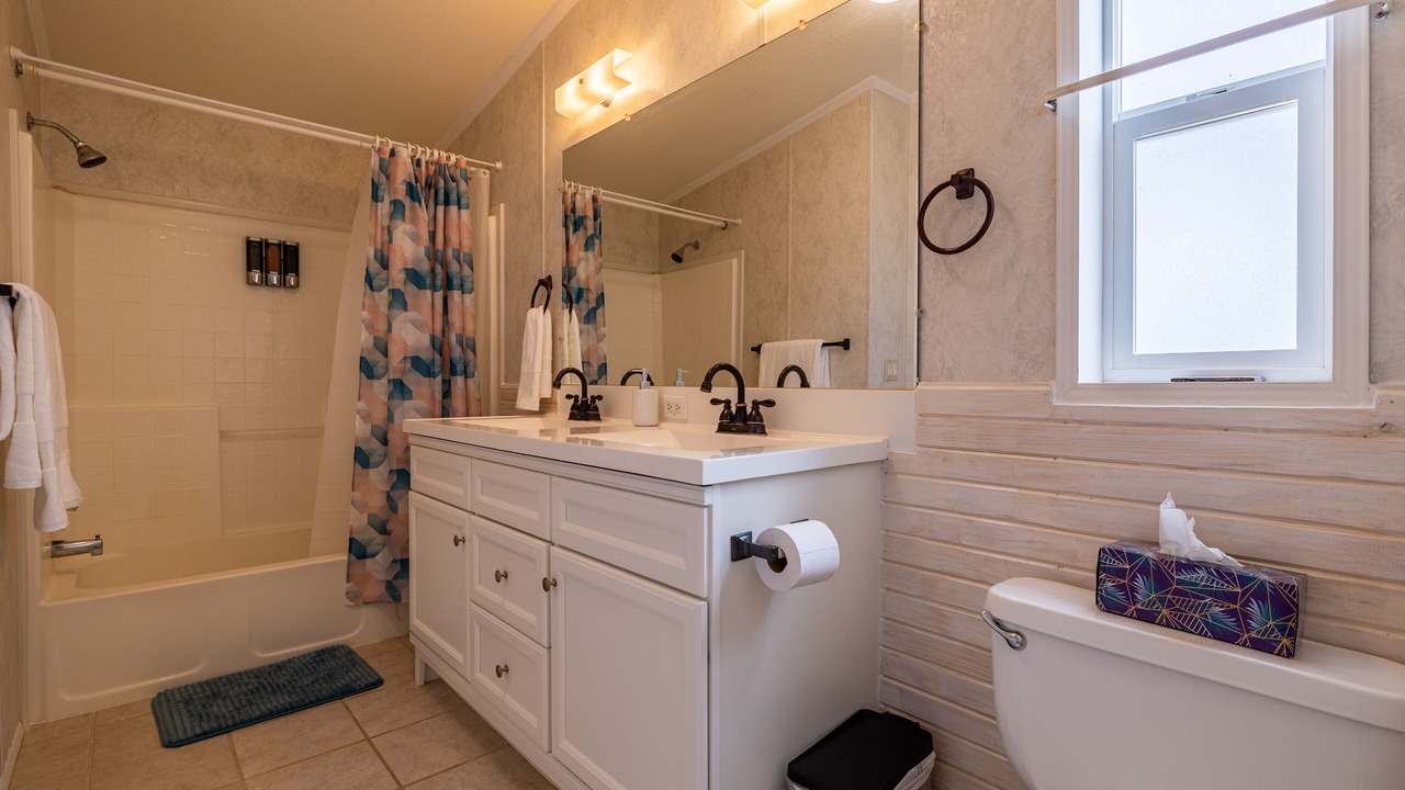 Photo of Bathroom in Clark