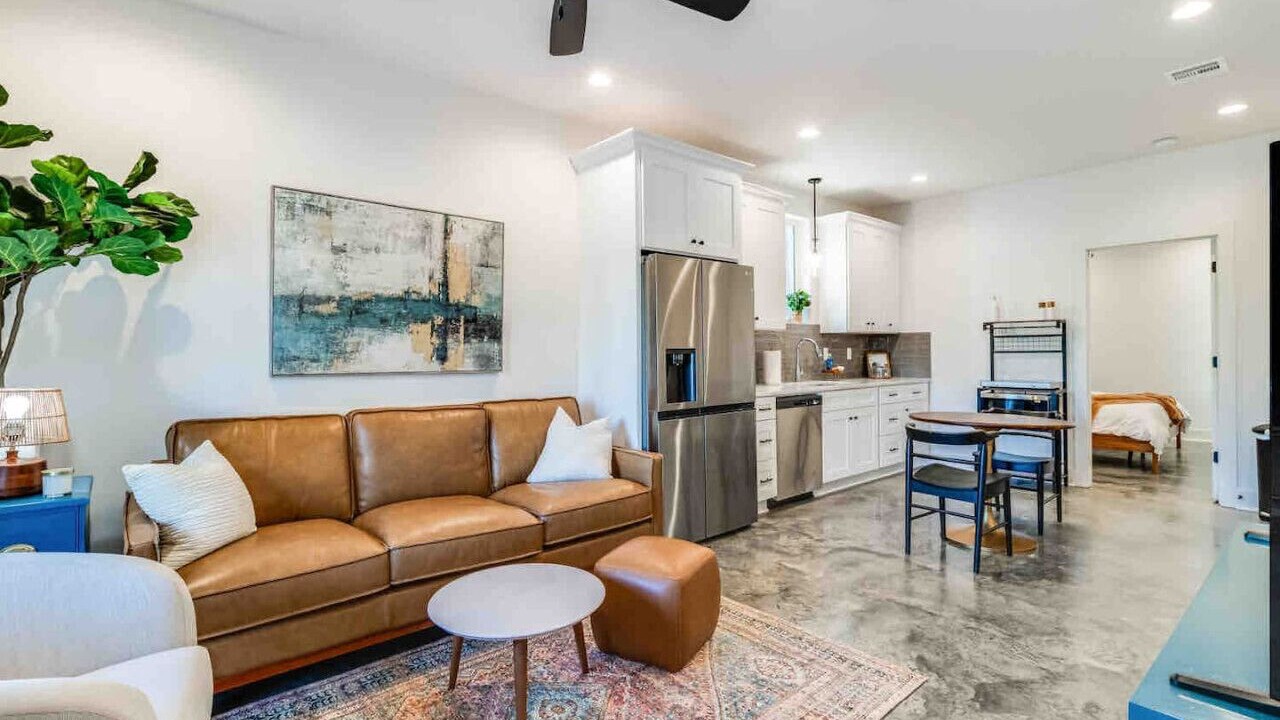 Photo of Livingroom in Lafayette