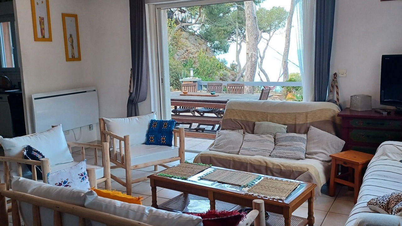 Photo of Livingroom in Ensues-la-Redonne