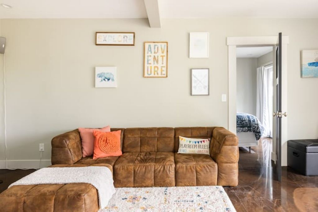 Photo of Livingroom in Silicon Valley