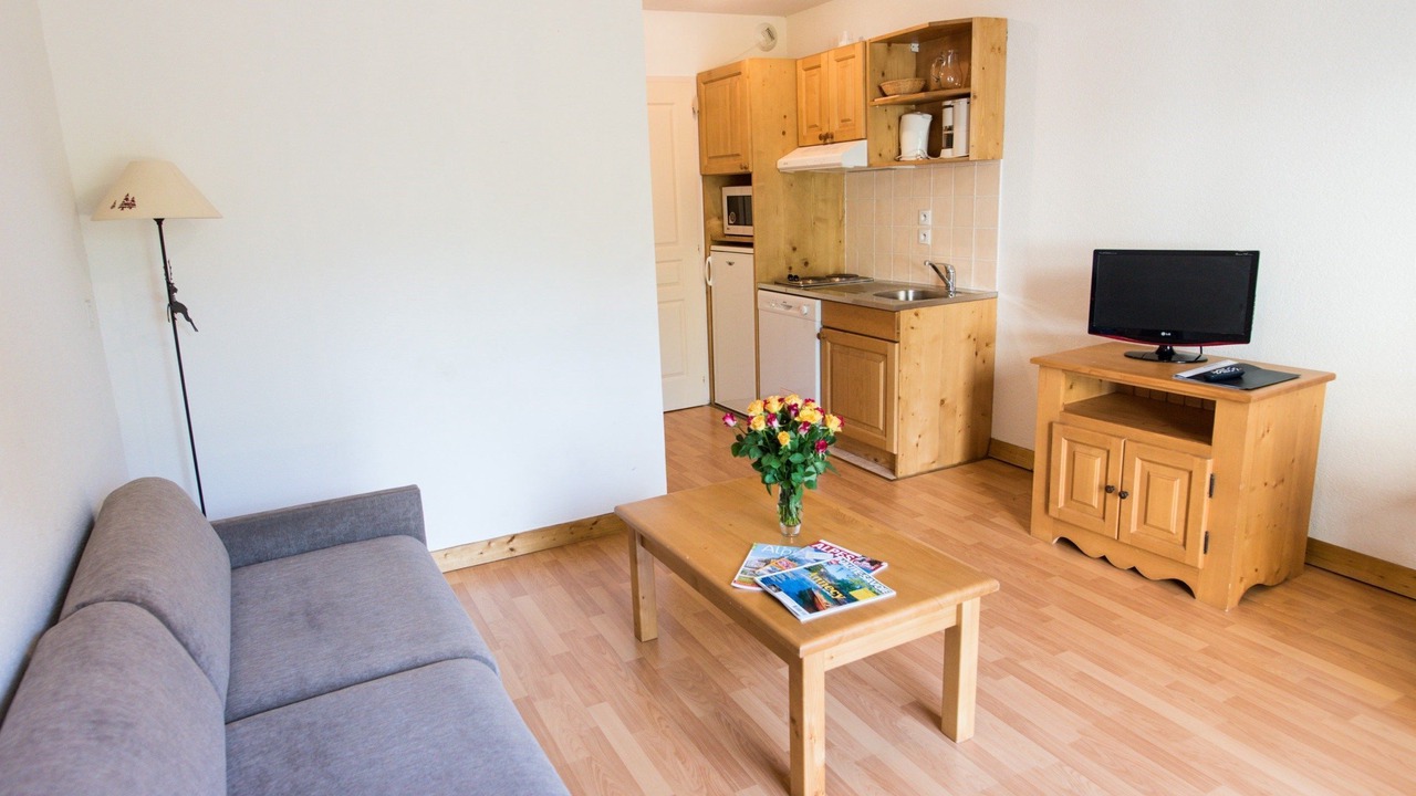 Photo of Others in Giez