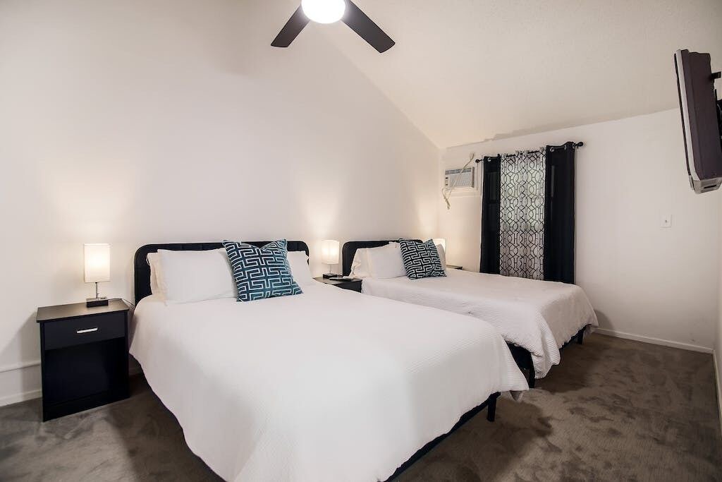 Photo of Bathroom in Point Venture