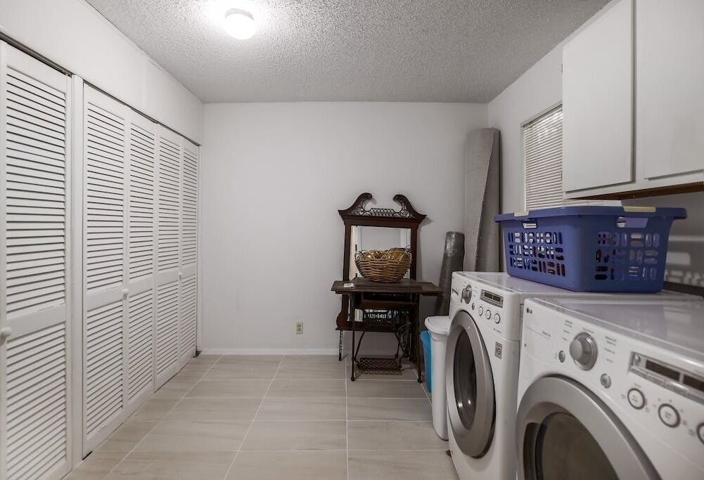 Photo of Bedroom in Point Venture