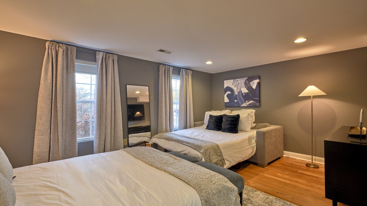 Photo of Bedroom in Lambertville