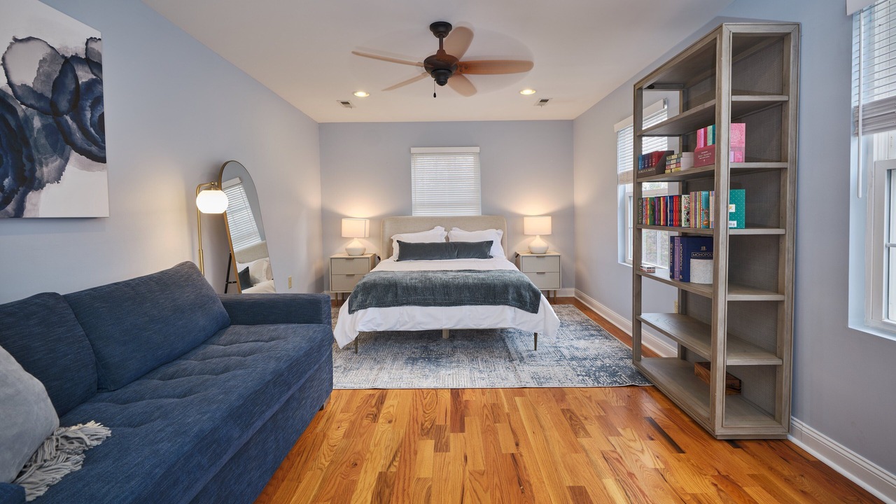 Photo of Bedroom in Lambertville
