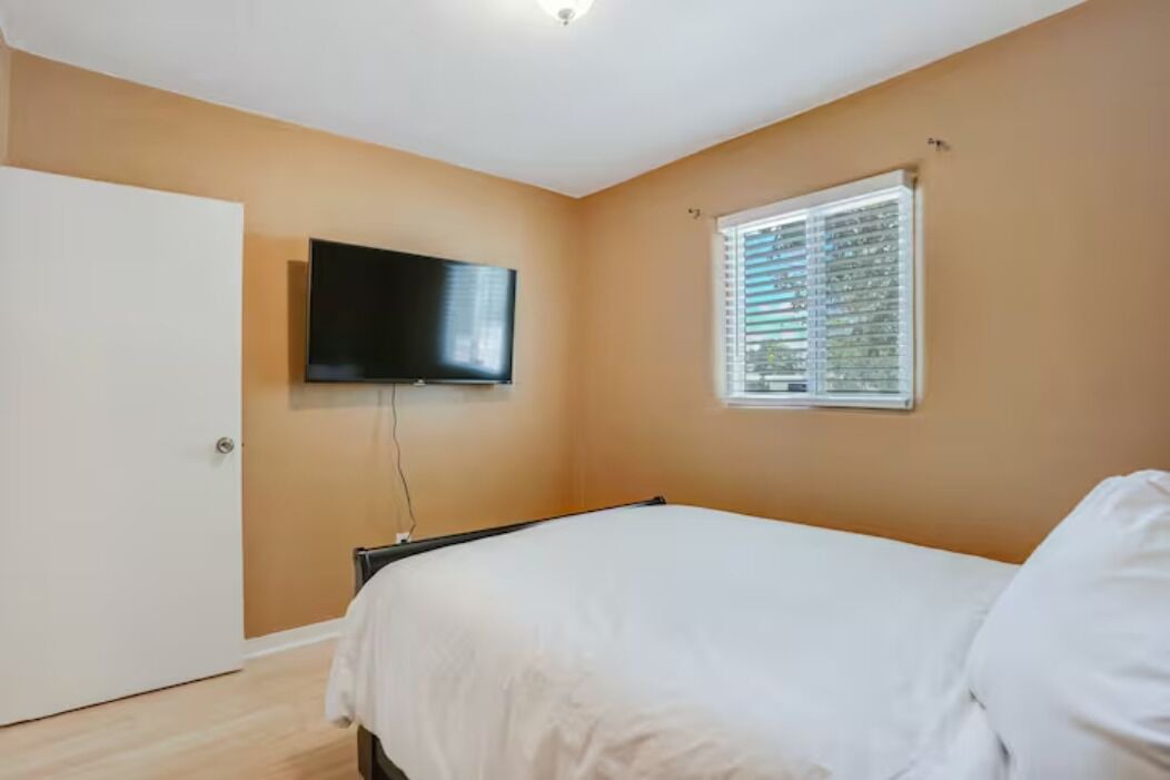 Photo of Bedroom in Uptown