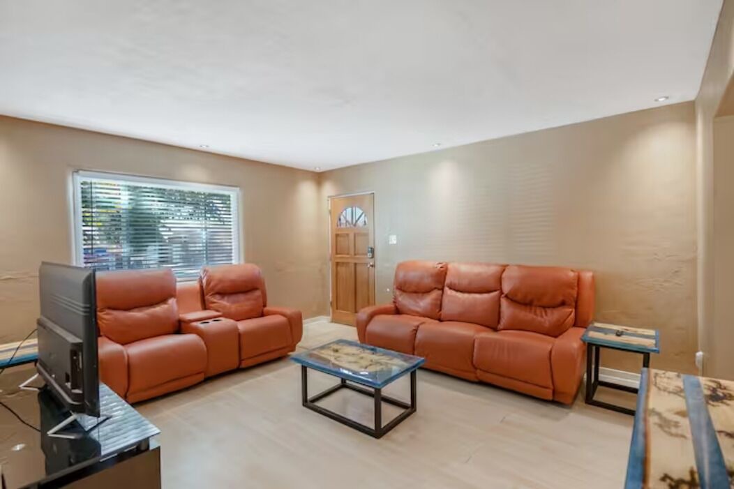 Photo of Livingroom in Uptown