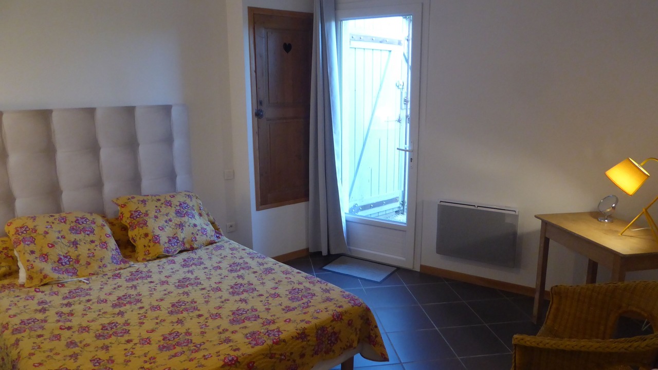 Photo of Bedroom in Roquefort-des-Corbieres