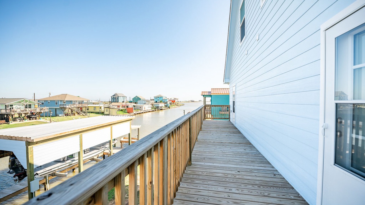 Photo of Patio Balcony in Cedar Lane