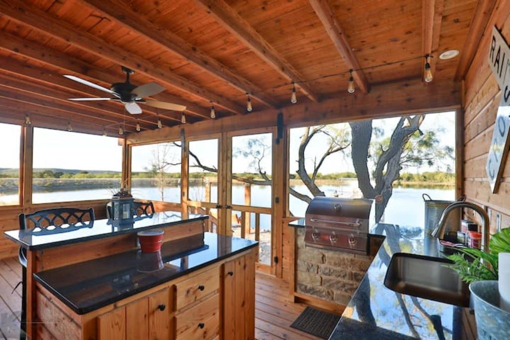 Photo of Kitchen in Baird