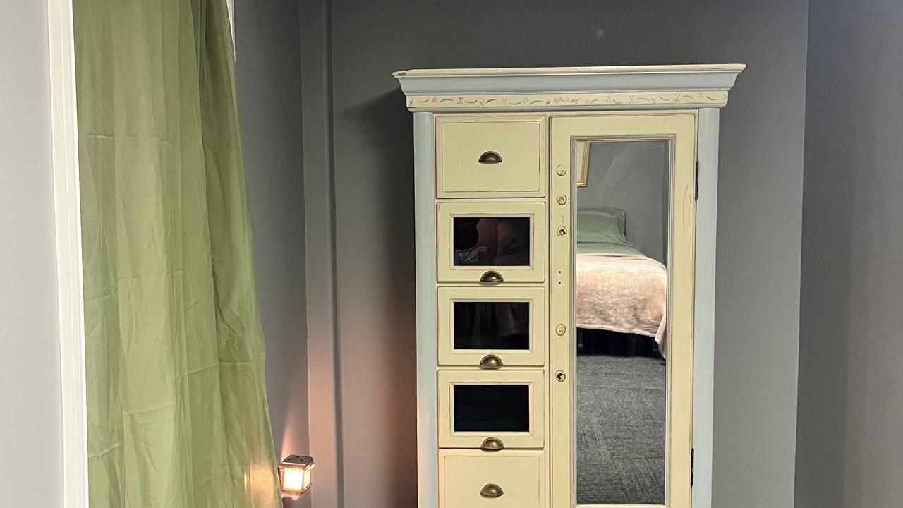 Photo of Bedroom in Ashland