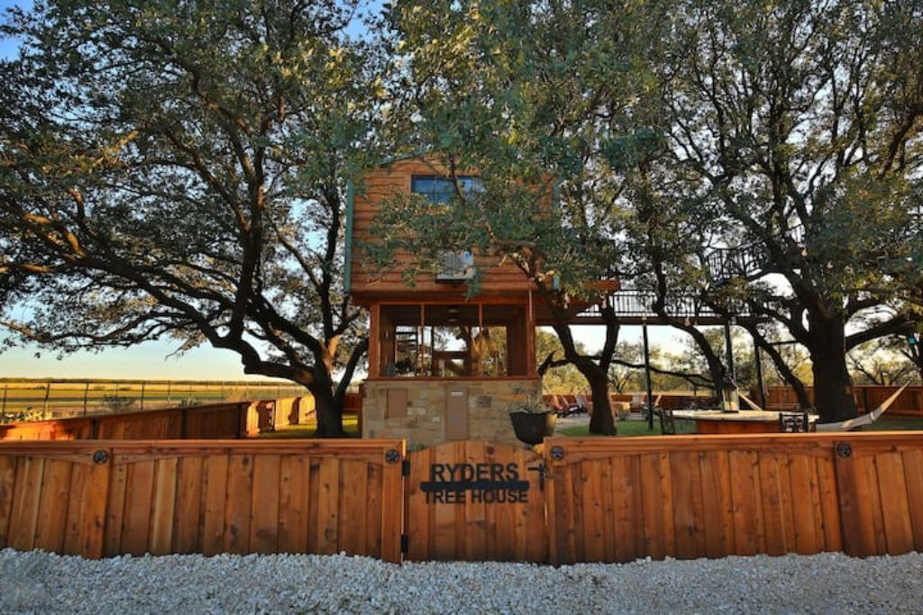 Photo of Outdoor in Baird