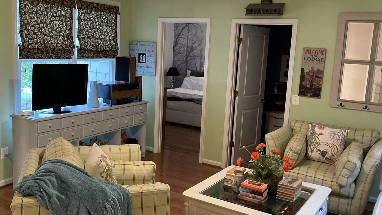 Photo of Livingroom in Long Neck