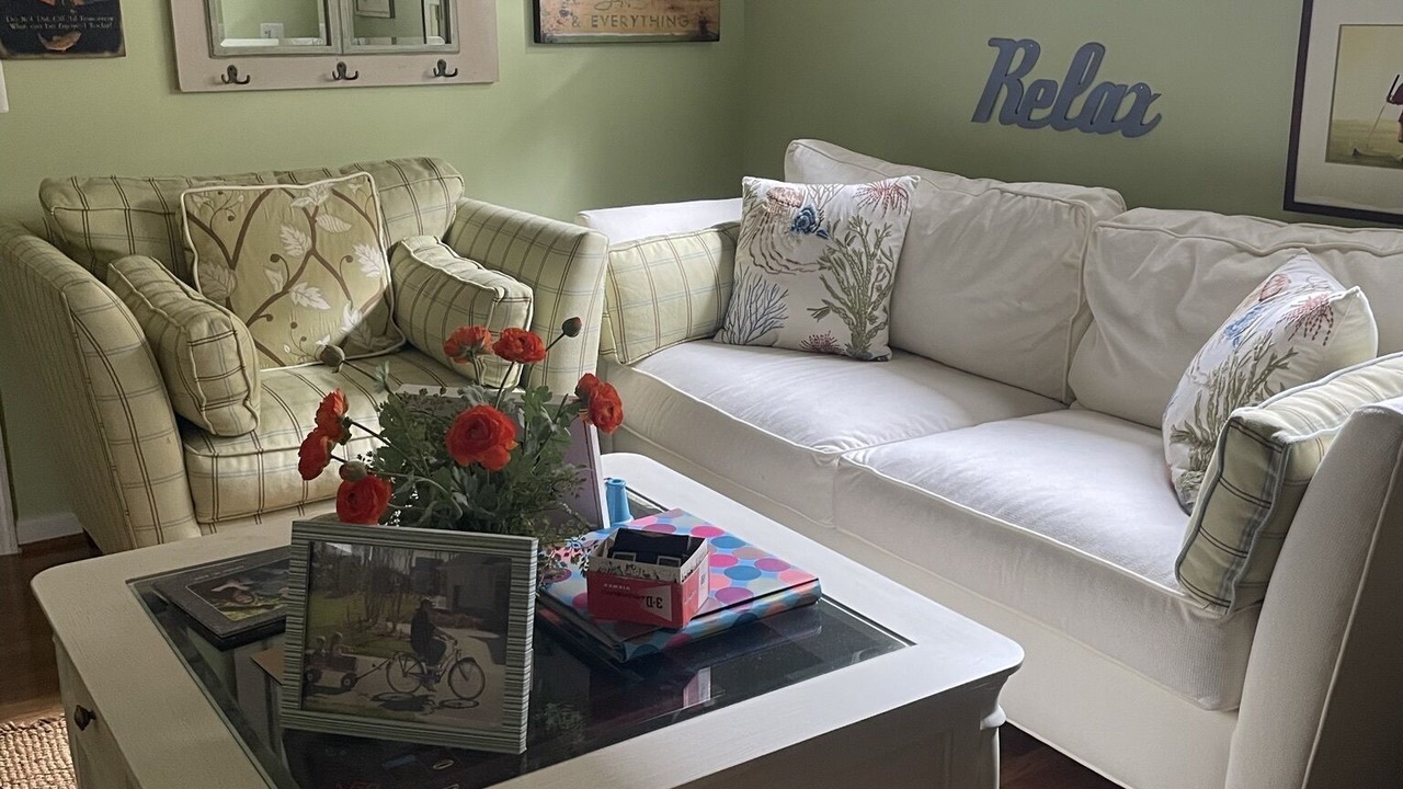 Photo of Livingroom in Long Neck