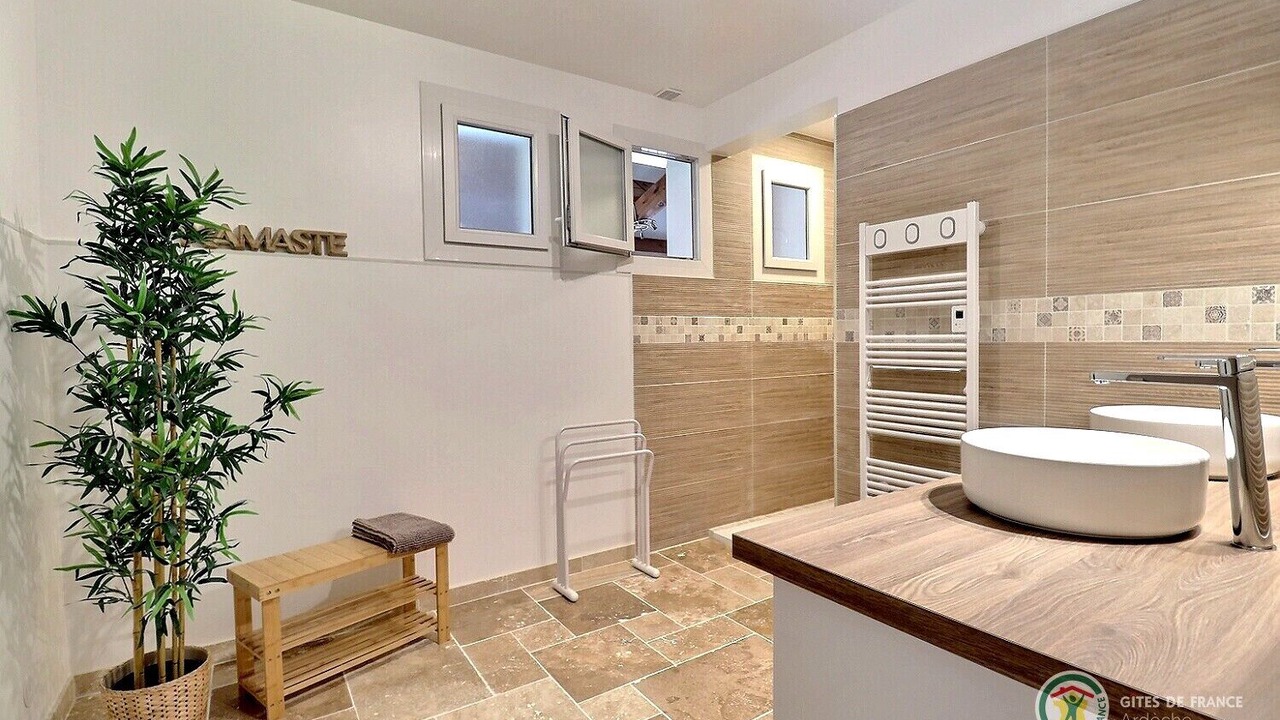 Photo of Bathroom in Ruoms