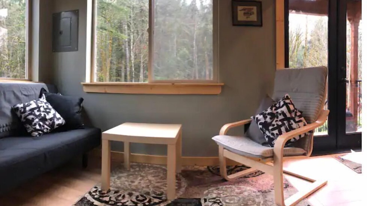 Photo of Livingroom in Glacier