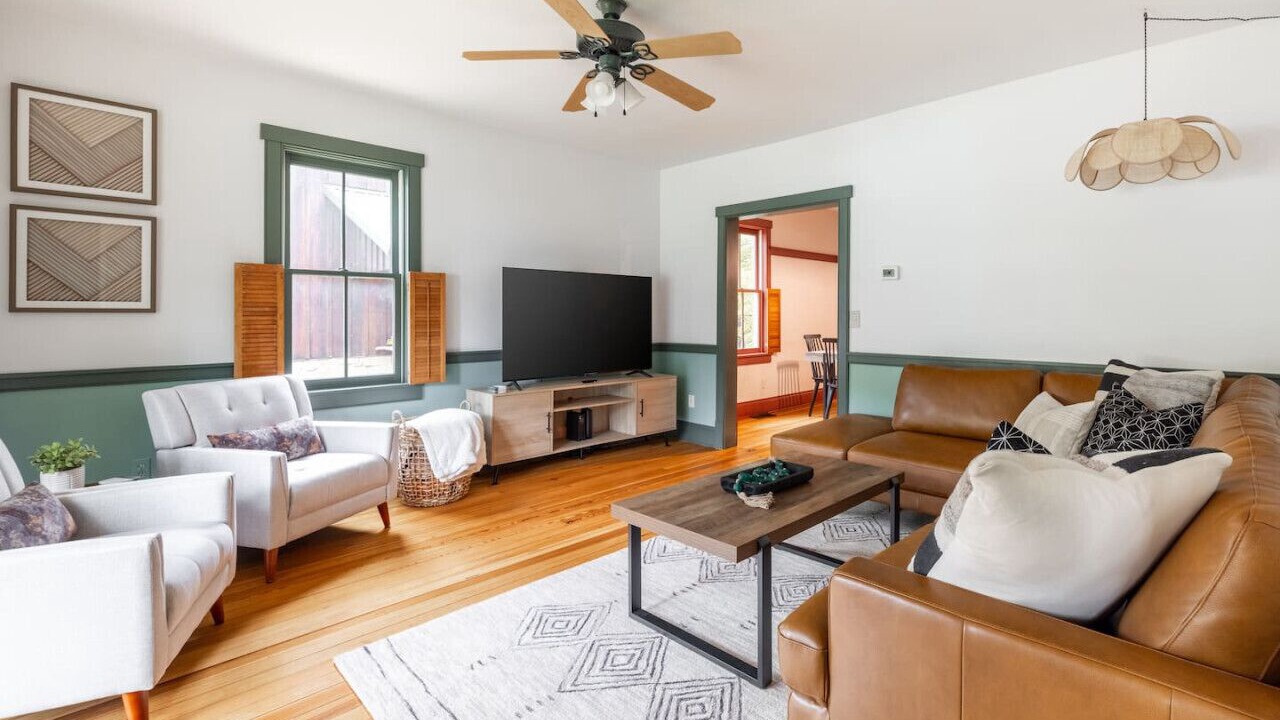 Photo of Bedroom in Peninsula