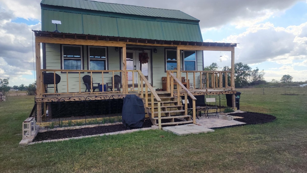 Photo of Outdoor in Bell City