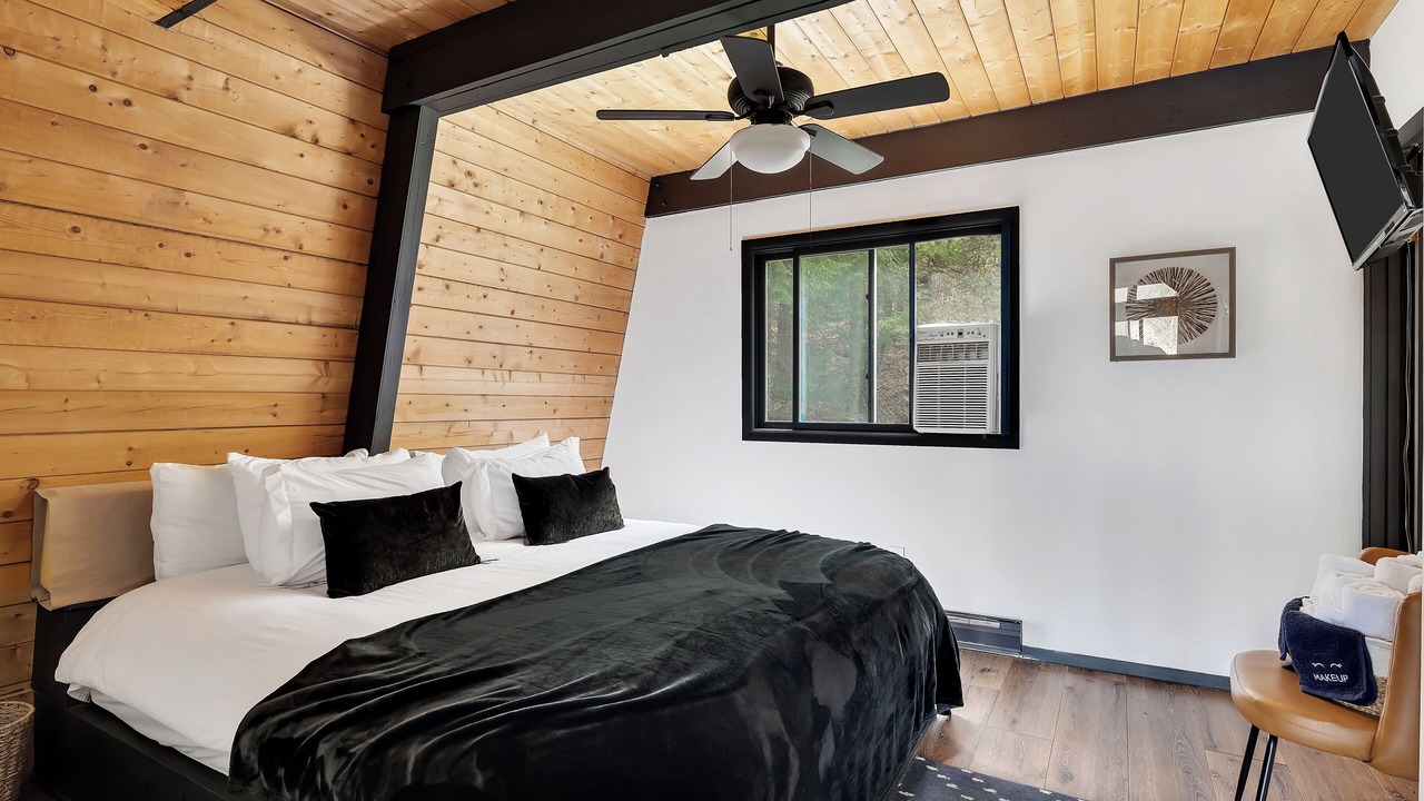 Photo of Bedroom in Hensonville