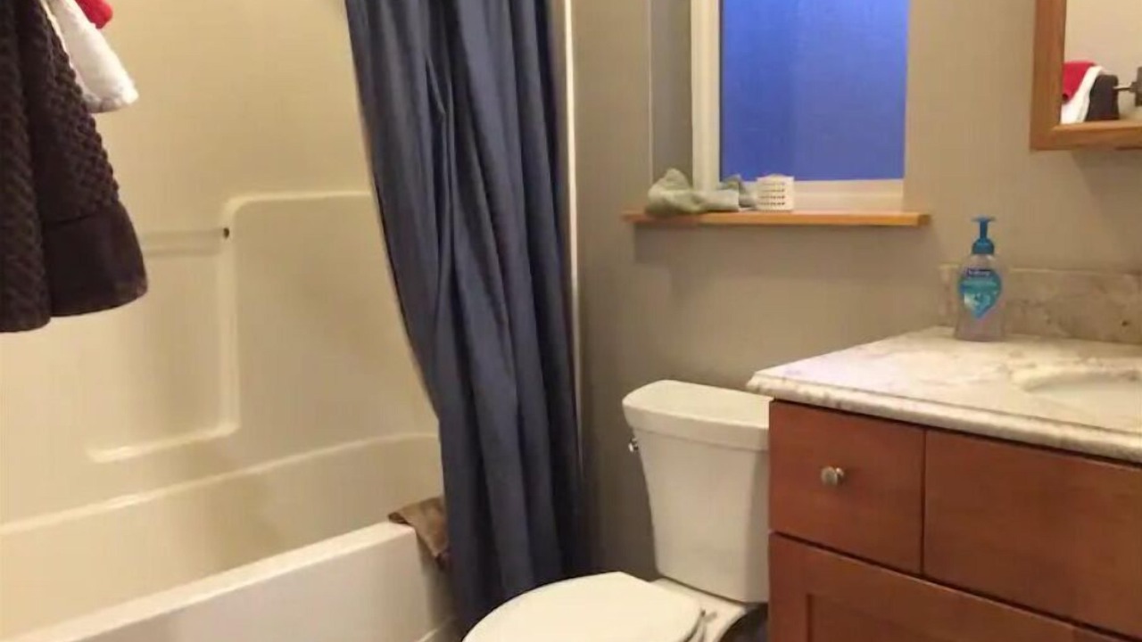 Photo of Bathroom in Glacier