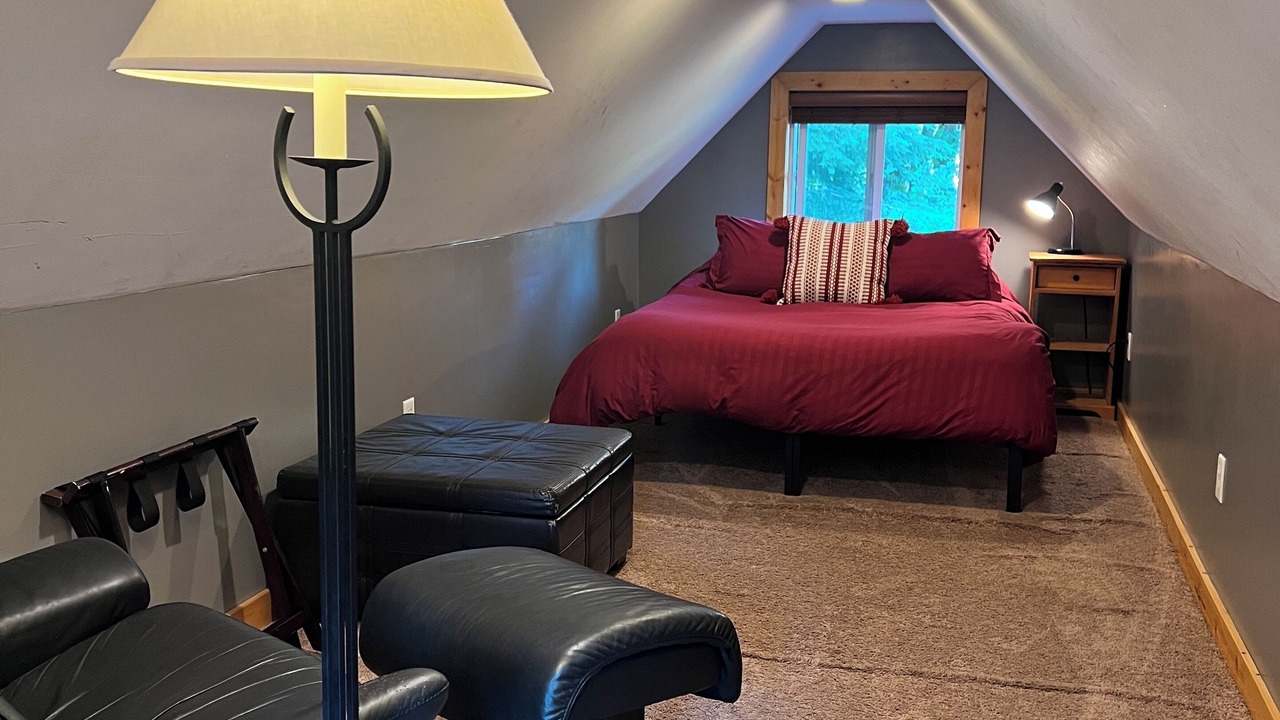 Photo of Bedroom in Glacier