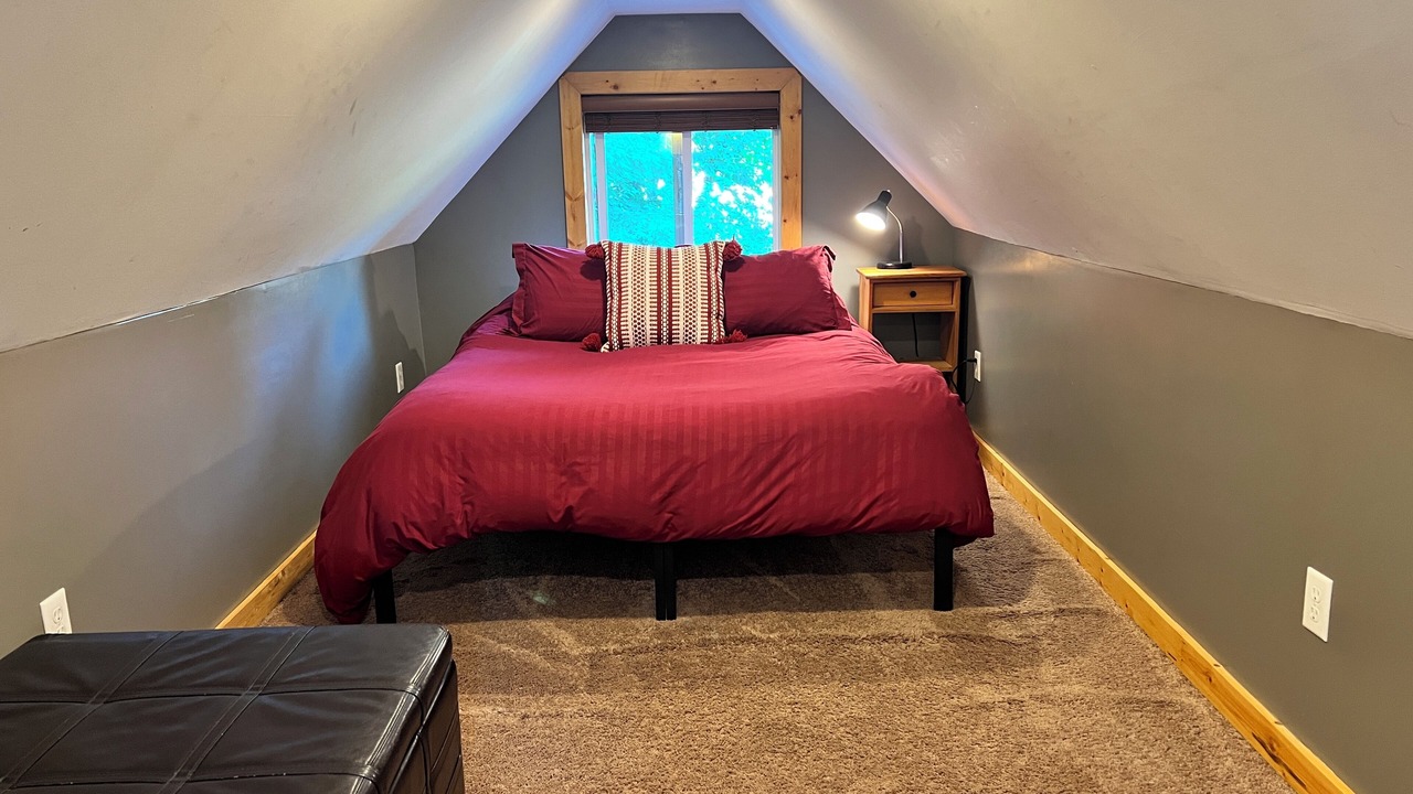 Photo of Bedroom in Glacier