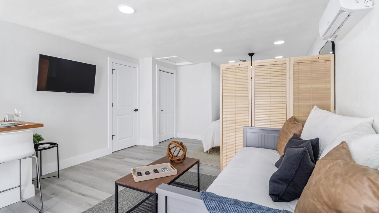 Photo of Bedroom in Golden Gate