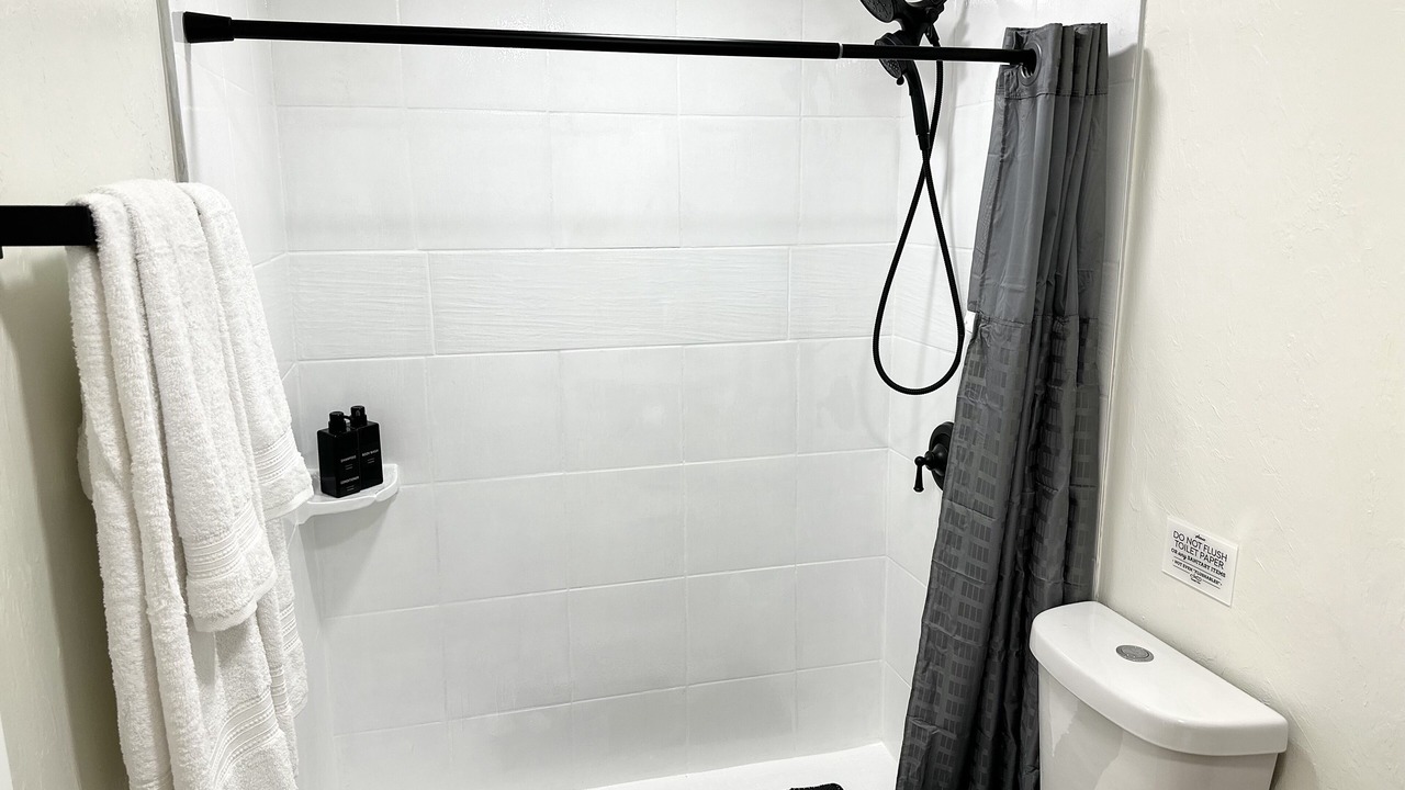 Photo of Bathroom in Golden Gate