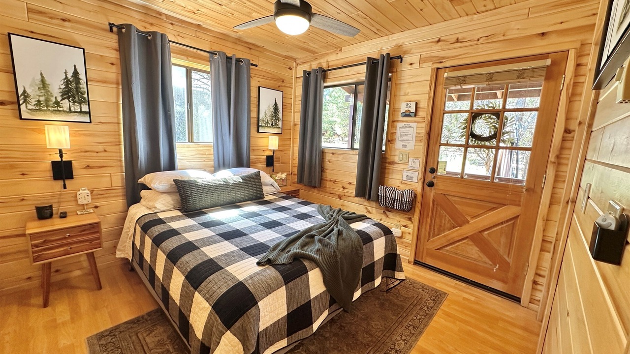 Photo of Bedroom in Heber