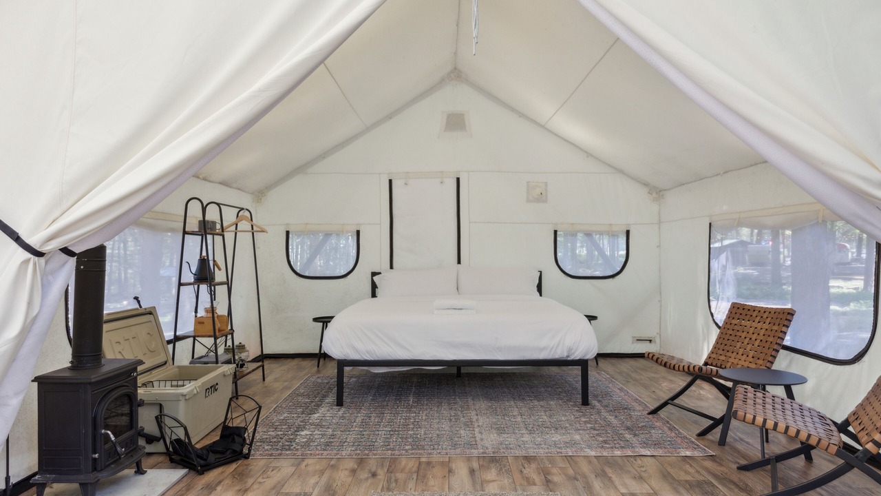 Photo of Bedroom in Greentown