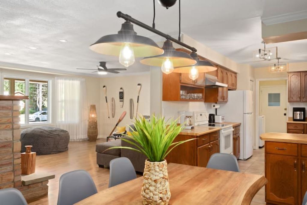 Photo of Kitchen in Kettle Point 44