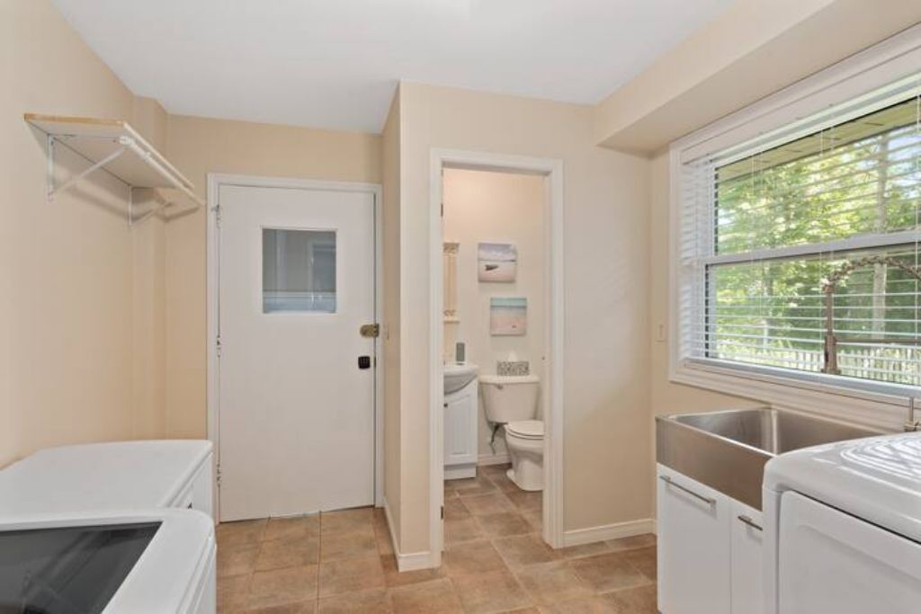 Photo of Bathroom in Kettle Point 44