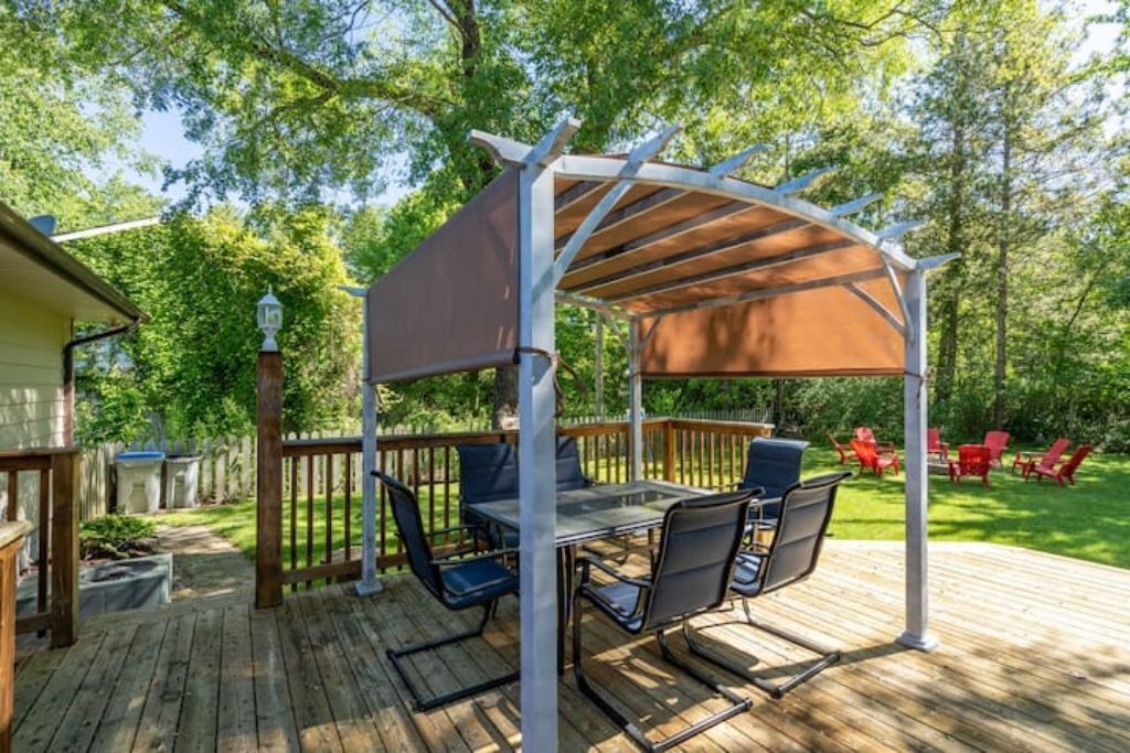 Photo of Outdoor in Kettle Point 44