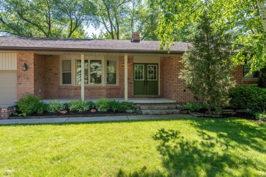 Photo of Outdoor in Kettle Point 44