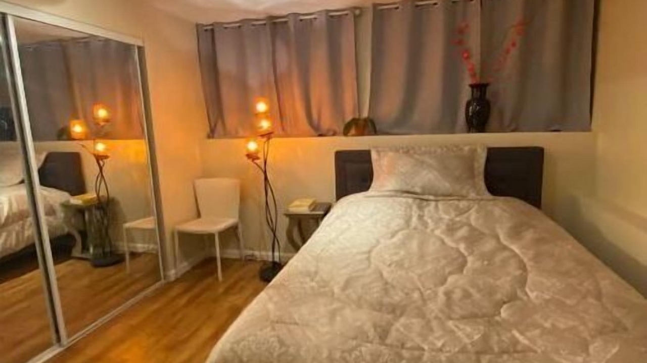 Photo of Bedroom in Outer Sunset