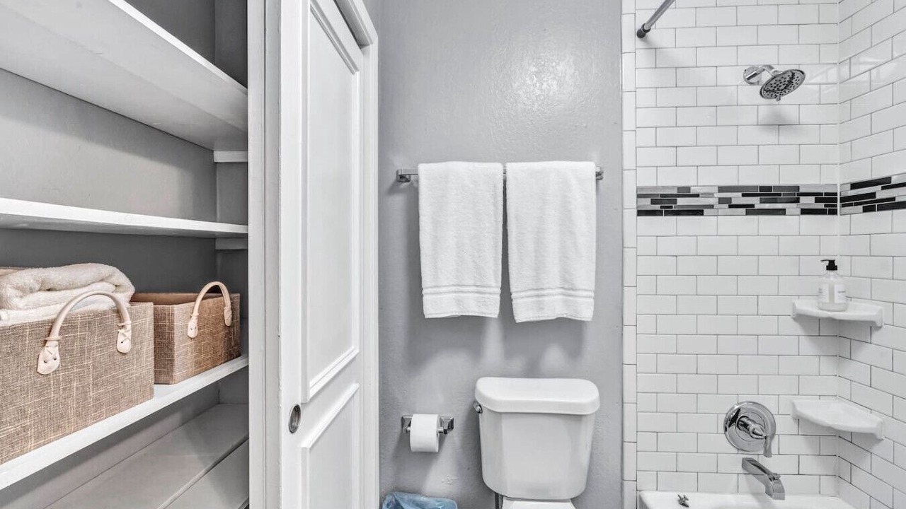 Photo of Bathroom in Allen