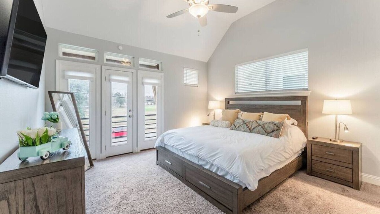 Photo of Bedroom in Lewisville