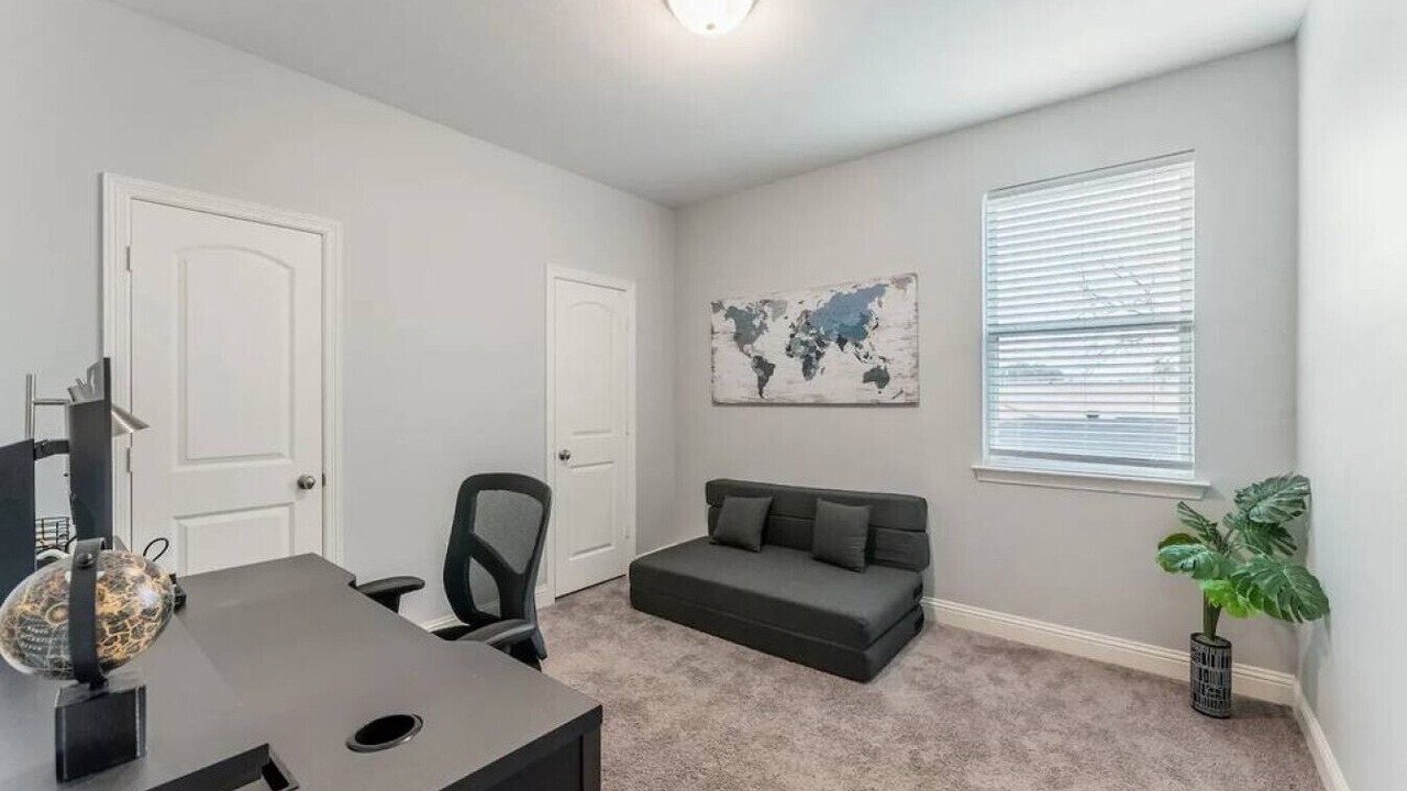 Photo of Livingroom in Lewisville