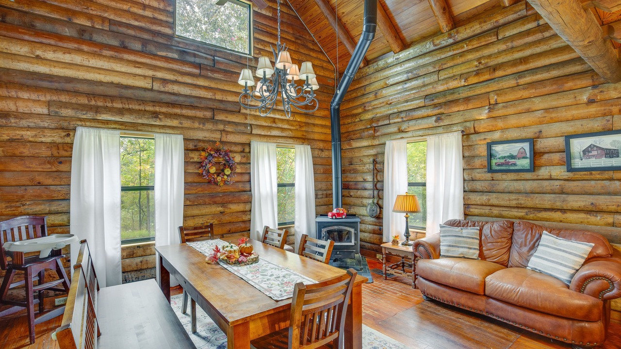 Photo of Bedroom in Log Cabin