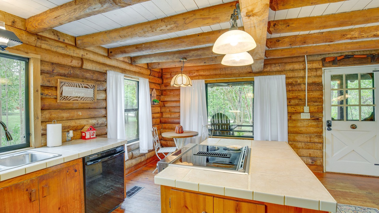 Photo of Kitchen in Log Cabin