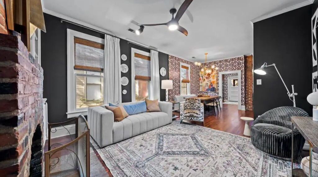 Photo of Livingroom in Midtown