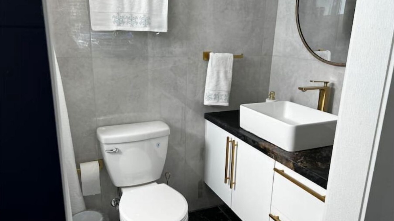 Photo of Bathroom in Hialeah