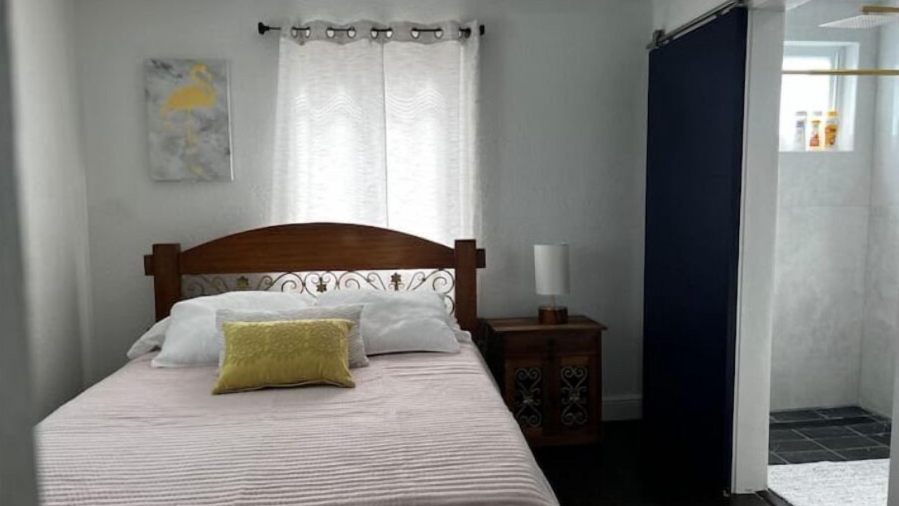 Photo of Bedroom in Hialeah