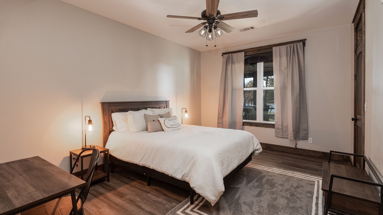 Photo of Bedroom in Gowen